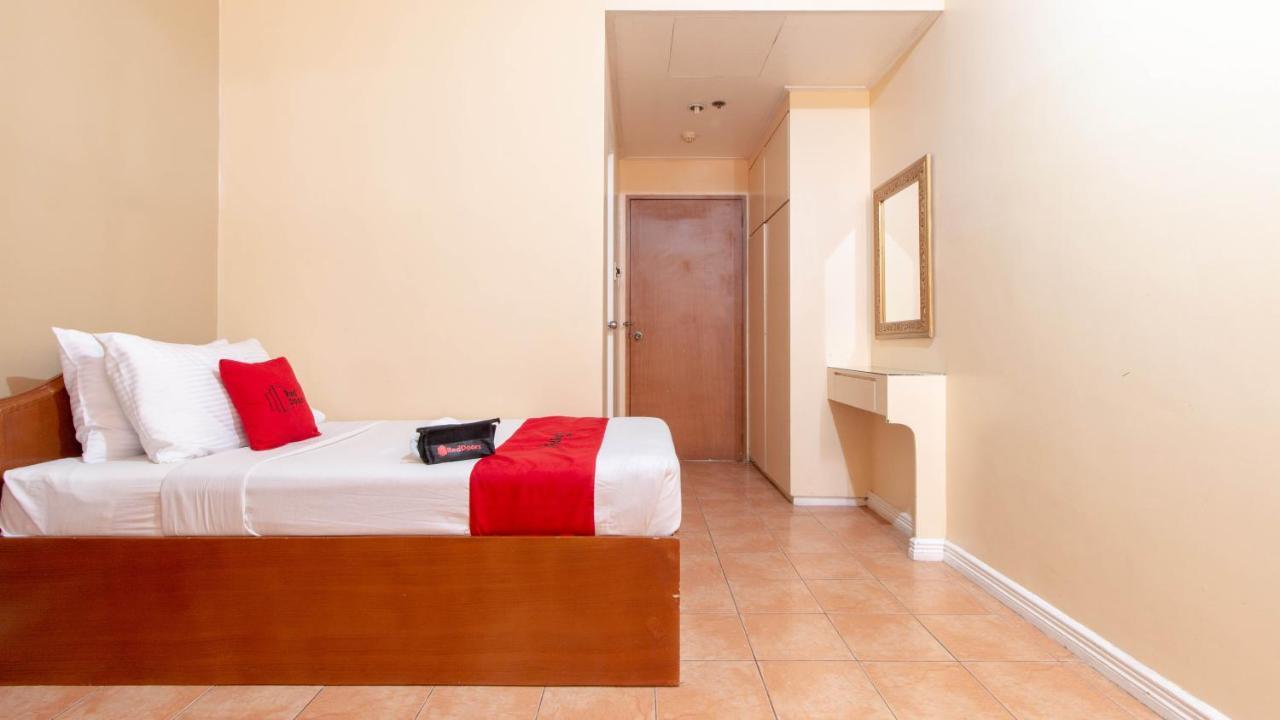 RedDoorz @ Downtown Tacloban Hotel Buitenkant foto